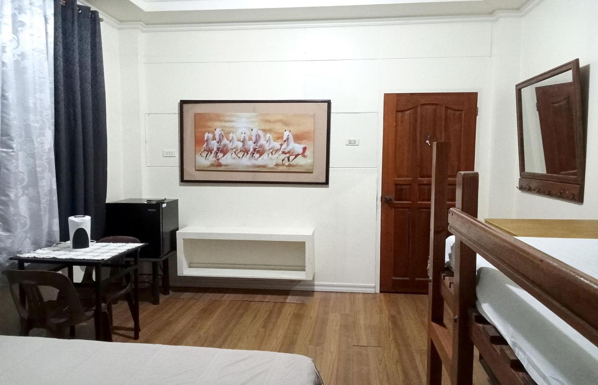 Leizel'S Bed & Breakfast Palompon Εξωτερικό φωτογραφία