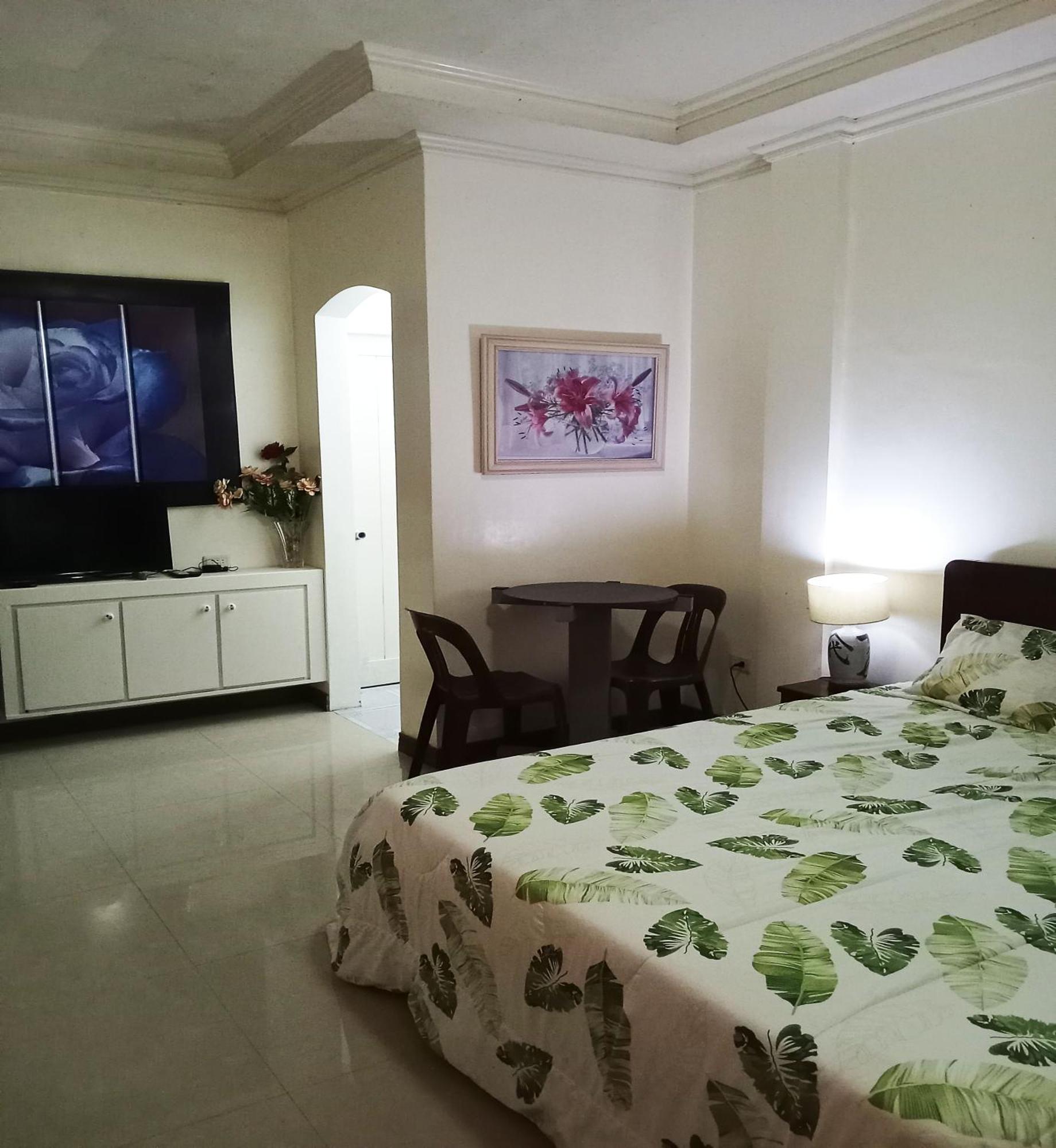 Leizel'S Bed & Breakfast Palompon Εξωτερικό φωτογραφία
